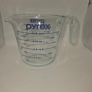 Pyrex 2 Cup Glass Measuring Cup Blue Graphics 16 oz 500 ml Clear Liquid Measure